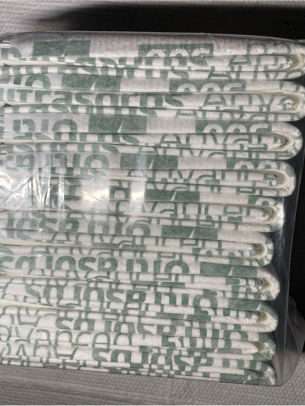 Medline Disposal Mattress Underpads - white with mint green print (Pack of 10)